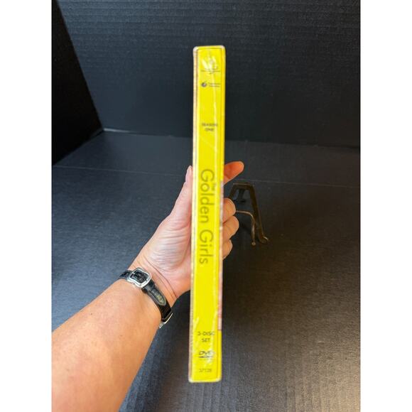 Brand New Sealed The Golden Girls Complete First Season 1 (DVD,2004) 3-Disc Set - Picture 5 of 6